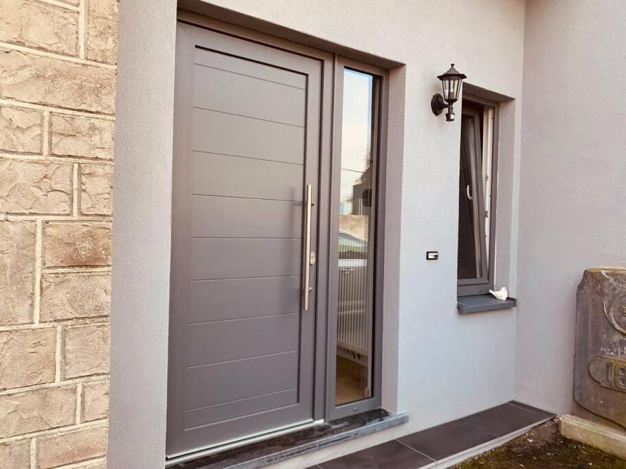 Maison En Plein Centre Avec Terrasse Et Jardin Виелсалм Екстериор снимка